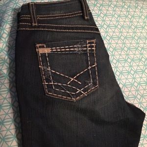 Buckle jeans